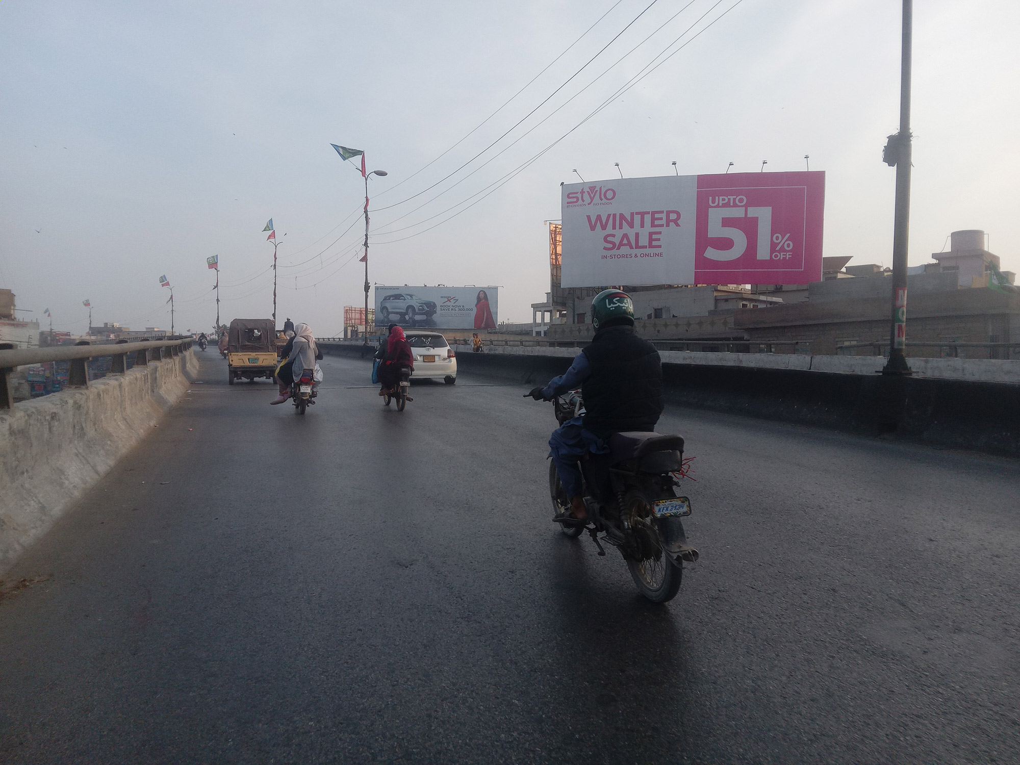 karachi outdoor media